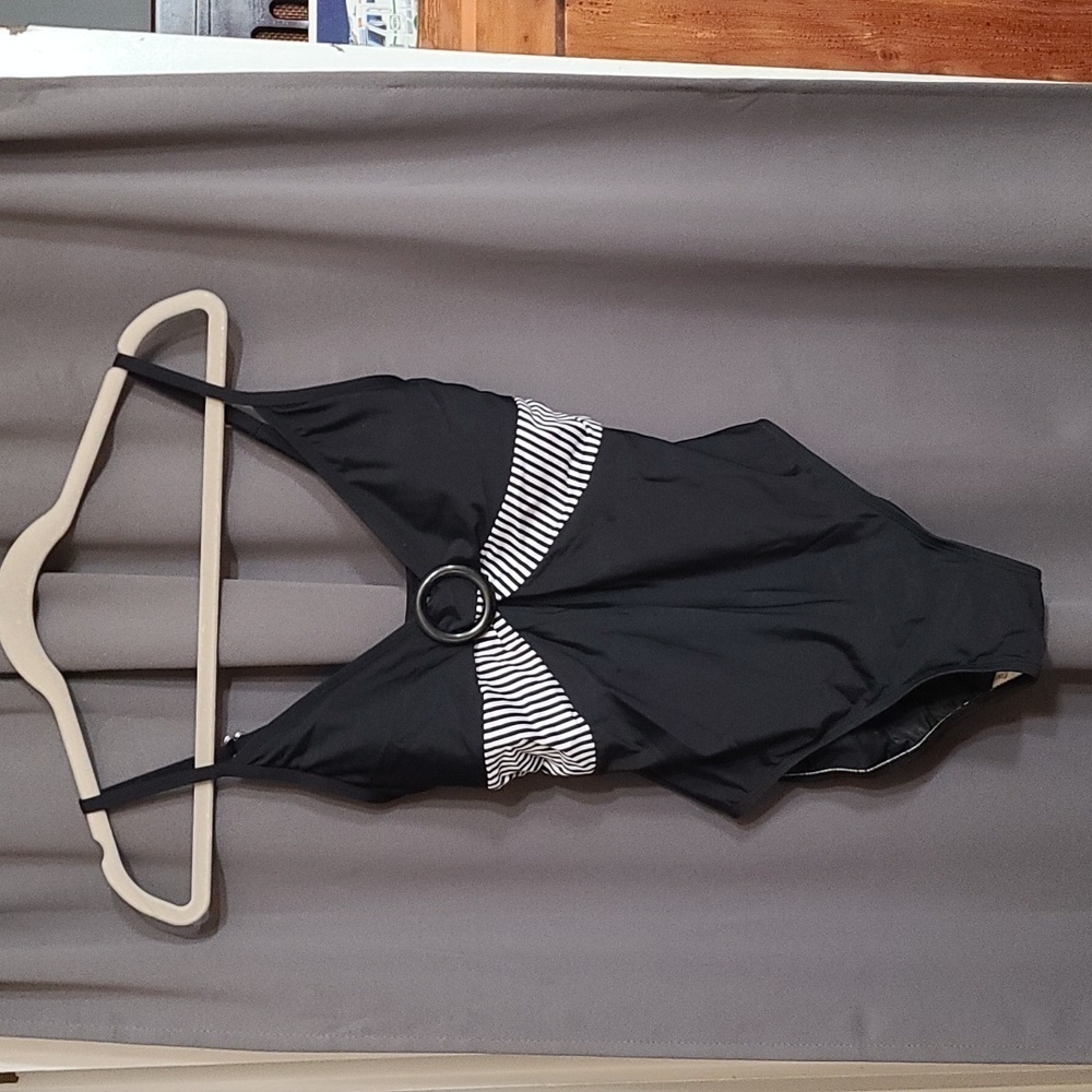 AS Alicia Simone Womens Swimsuit One Piece Black/ White Bra Adjustable USA Sz 12